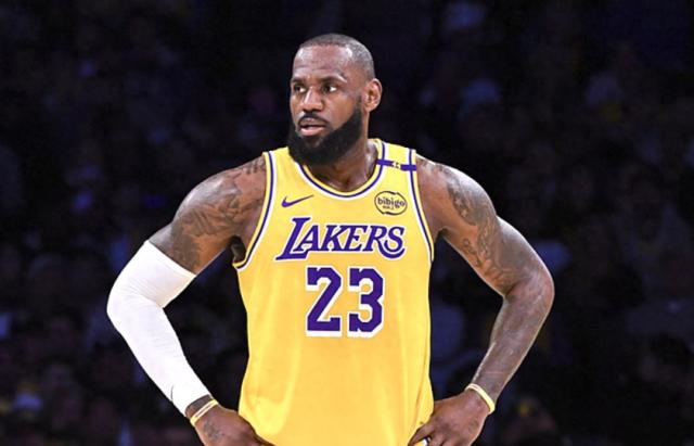 连续两年首轮被绅士横扫！詹姆斯已不具备争冠能力