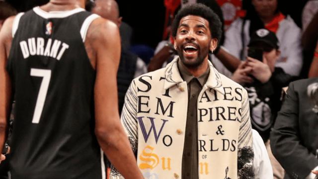 皇冠官网-欧文进入巴克莱中心观战，杜兰特53分表示欢迎