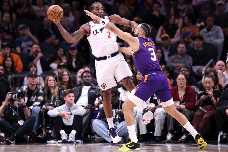 皇冠网站-莱昂纳德25+8祖巴茨14+20 快船终结太阳3连胜